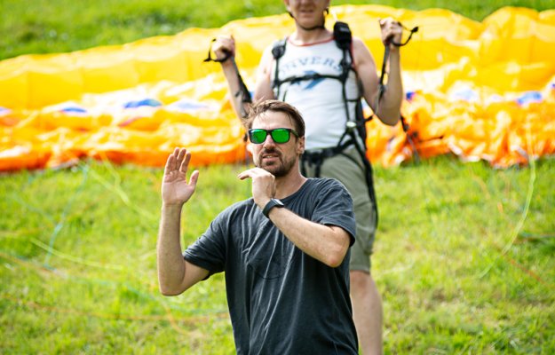 paragliding team dave paraworld ch 1